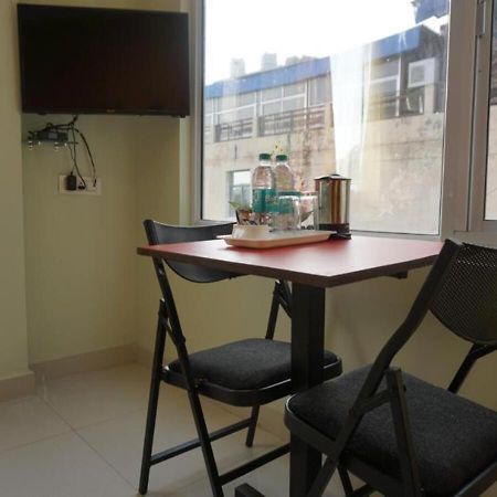 רישיקש Hotel Yoga Retreat By Queens Valley מראה חיצוני תמונה