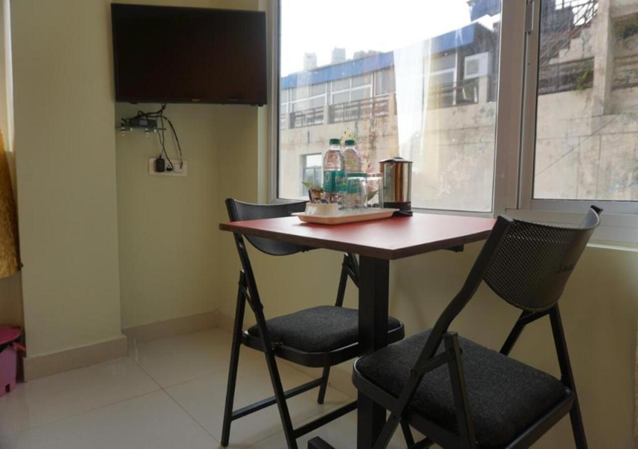 רישיקש Hotel Yoga Retreat By Queens Valley מראה חיצוני תמונה