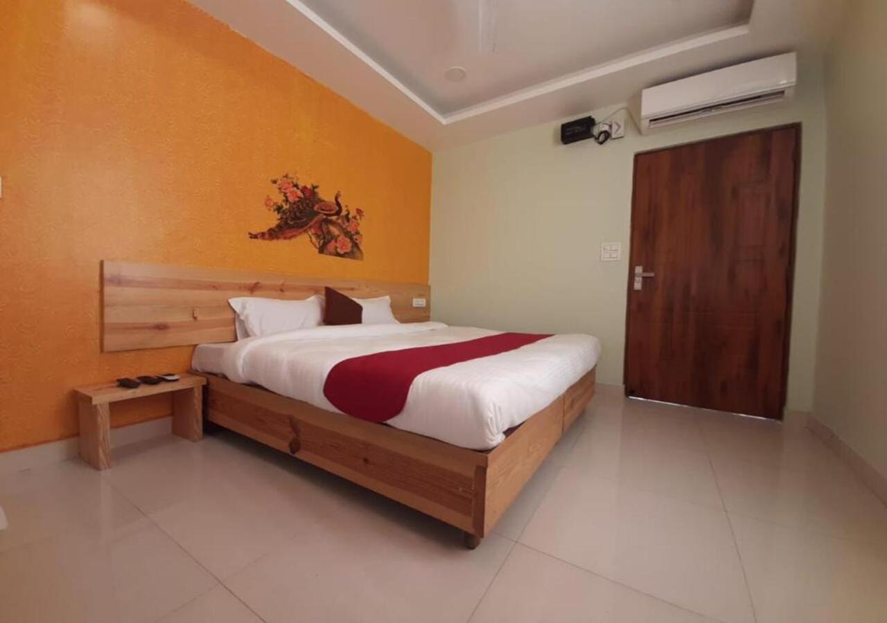 רישיקש Hotel Yoga Retreat By Queens Valley מראה חיצוני תמונה
